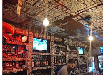 Fort Worth Pubs The Mad Hatter Neighborhood Pub