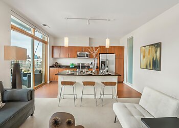 Milwaukee Apartments For Rent The North End