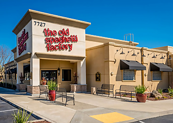 Elk Grove Italian Restaurants The Old Spaghetti Factory Elk Grove