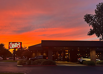 Fresno Italian Restaurants The Old Spaghetti Factory Fresno