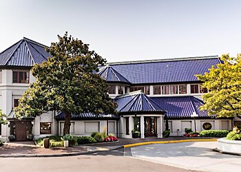 Portland Italian Restaurants The Old Spaghetti Factory Portland