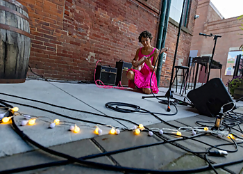 Providence Night Clubs The Parlour