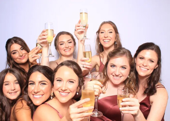 Baton Rouge Photo Booth Companies The Pixure Booth