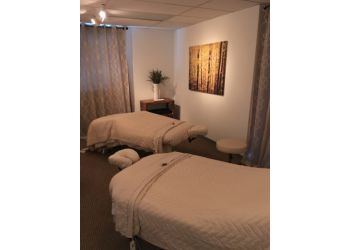 3 Best Massage Therapy in Knoxville, TN - Expert Recommendations