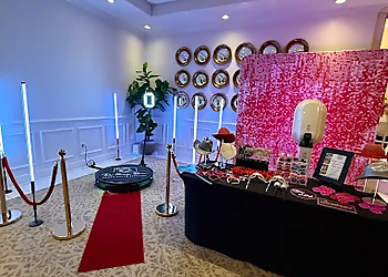 The Snap Bar - Lexington, KY Photo Booth Companies - Service Highlights