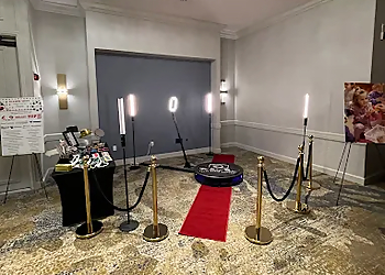 The Snap Bar - Lexington, KY Photo Booth Companies - Digital Photo Booth