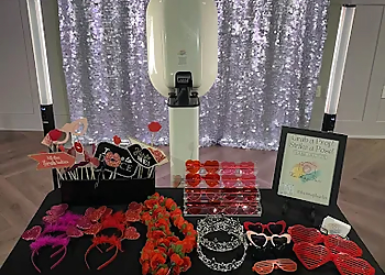 The Snap Bar - Lexington, KY Photo Booth Companies - Studio Image