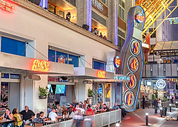 The Sports & Social Club - Louisville, KY Sports Bars - Restaurant Exterior Image