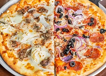 The Star on Grand - Oakland, CA Pizza Places - Dish Image