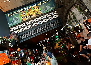New York Sports Bars The Three Monkeys Bar