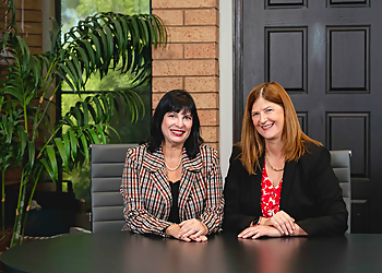 Glendale Employment Lawyers Theresa L. Seifert- LAW OFFICES OF VESCIO & SEIFERT, P.C.