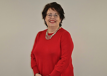 Theresa R. Lipsky, MD Theresa R. Lipsky, MD - Syracuse, NY Primary Care Physicians - Doctor Portrait Image