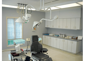 Overland Park Dermatologists Thomas L.H. Hocker, MD - ADVANCED DERMATOLOGIC SURGERY