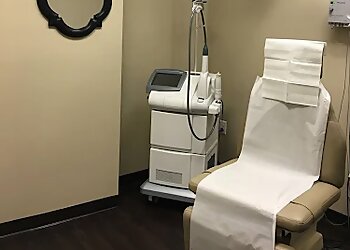 Glendale Dermatologists Thomas Su, MD, PhD, FAAD - VERDUGO DERMATOLOGY