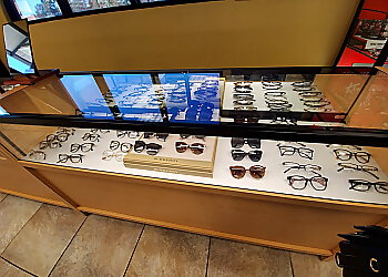 Aurora Pediatric Optometrists Thu Cao, OD - LOOK OPTICAL