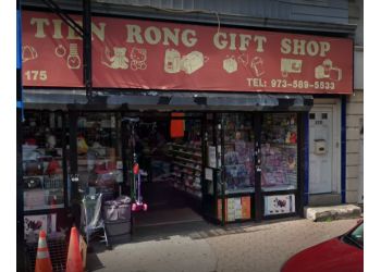 Newark gift shop Tien Rong Gift Shop