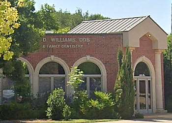 Lubbock Cosmetic Dentists Timothy D. Williams, DDS