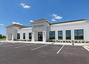 McAllen Podiatrists Tin H. Quach, DPM - FOOT CENTER