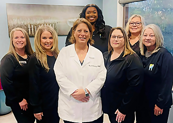Tina Nichols, DDS - Little Rock, AR Dentists - Doctor Group Image