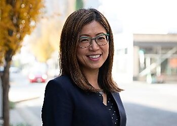 Tina Tsai, O.D - THE EYE STUDIO Portland Pediatric Optometrists image 1