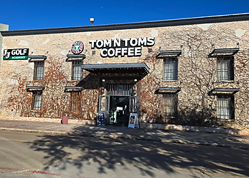 Tom N Toms Coffee - Carrollton, TX Cafe - Restaurant Entrance Image