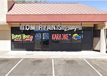 Tom Ryan's﻿