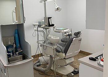 Pembroke Pines Cosmetic Dentists Tomasz Grabczak, DDS - SALGRA DENTAL GROUP