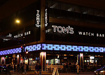 Minneapolis Sports Bars Tom's Watch Bar Minneapolis