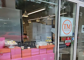 Newark Cakes Tonnie's Minis