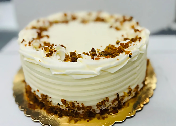 Tonnie's Minis Newark Cakes image 1