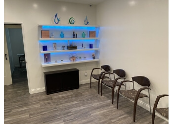 Huntington Beach Dermatologists Tony M. Hsu, MD