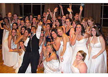 Albuquerque Djs Too Hot To Stop DJ & Photo Booth Entertainment