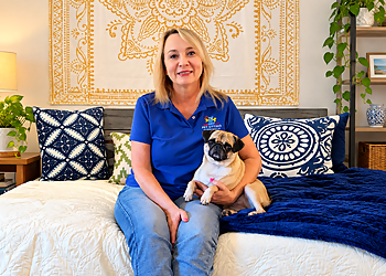 Top Dog Pet Sitting and Dog Walking Service Top Dog Pet Sitting and Dog Walking Service - Fort Worth, TX Dog Walkers - Professional Highlights