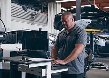 Santa Ana Auto Body Shops Top Finish Collision Center