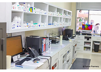 Topline Pharmacy - Midland, TX Pharmacies - Pharmacy Interior Image