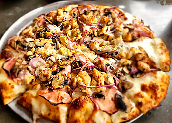 Toppers Pizza Oxnard Oxnard Pizza Places image 1