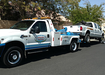 Toro’s Road Side Towing Palmdale Towing Companies