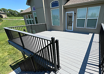 Overland Park Fencing Contractors Total Home Fence and Deck