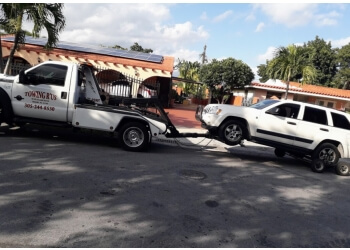 Miami towing company Towing R'Us