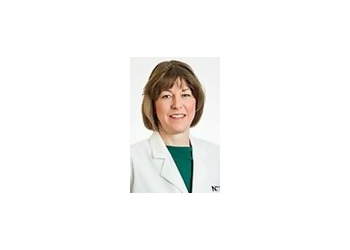 Tracie Farmer, MD - NOVANT HEALTH FORSYTH ENDOCRINE CONSULTANTS Winston Salem Endocrinologists image 1