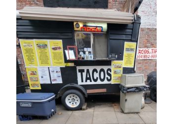 Richmond food truck Tree's Famous Taco's And Rib Tips