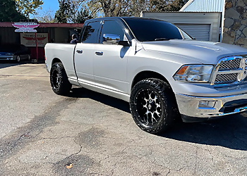 TrendSettas Auto Salon - Columbus, GA Auto Detailing Services - Car Image