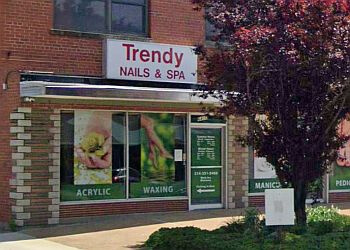 3 Best Nail Salons in St Louis, MO - Expert Recommendations