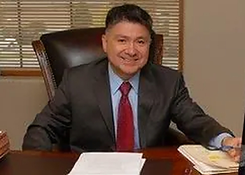 Treviño Law Office, LLC Topeka Immigration Lawyers image 1