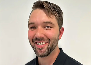 Trevor Souik PT, DPT - RET PHYSICAL THERAPY Trevor Souik PT, DPT - RET PHYSICAL THERAPY - Bellevue, WA Physical Therapists - Doctor Portrait Image
