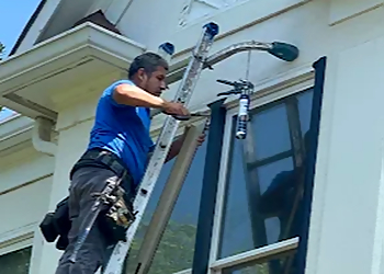 Triangle Window and Door - Winston Salem, NC Window Companies - Team Working Image