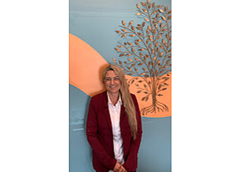 Renton Chiropractors Trisha Hughes, DC - HUGHES CHIROPRACTIC & MASSAGE