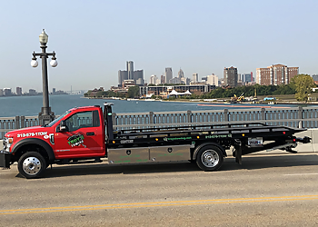 Troy's Towing Detroit Towing Companies image 1