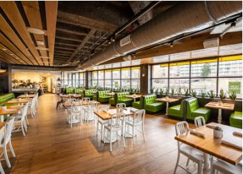 True Food Kitchen - Kansas City, MO Vegetarian Restaurants - Restaurant Ambiance Image