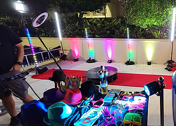Miami Gardens Photo Booth Companies TrueVue Inc